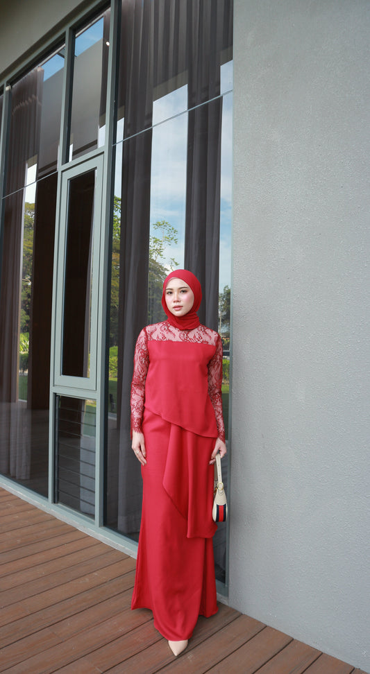 Bellé Dress | Red