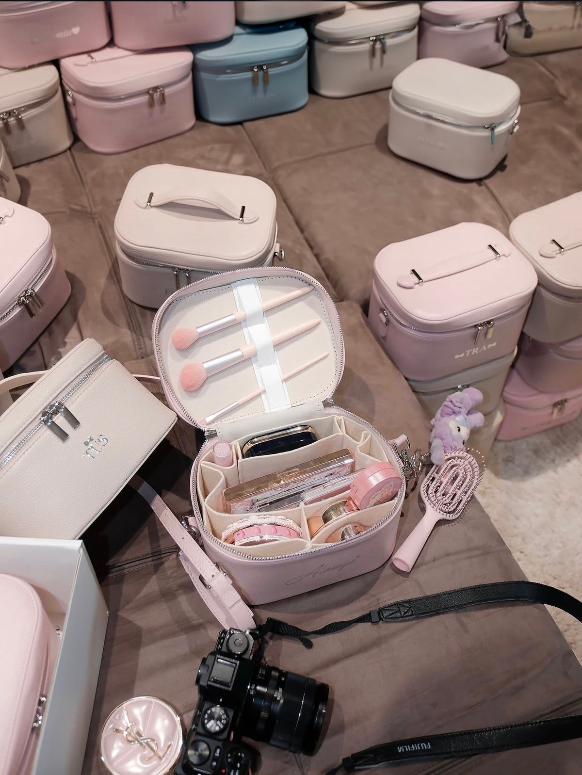 Élise Vanity Case