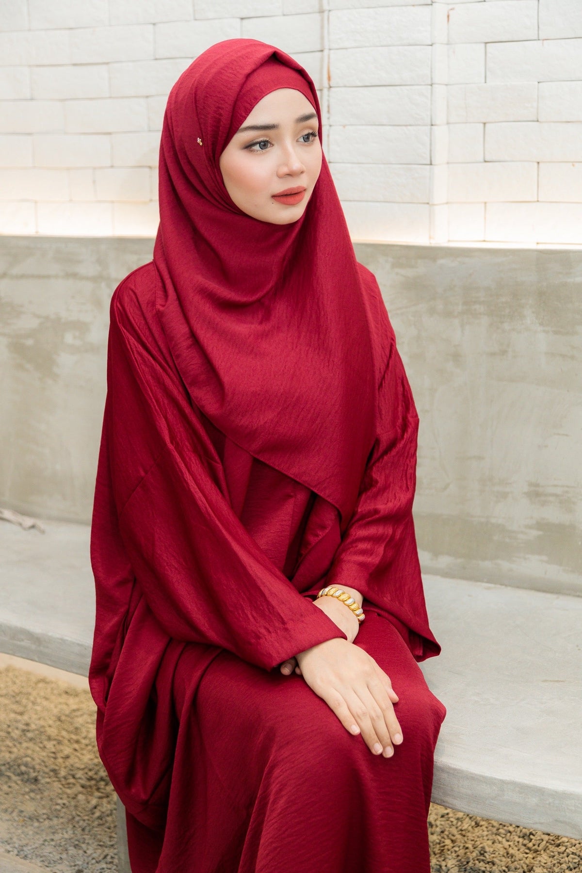 Laura Abaya Free Shawl | Maroon