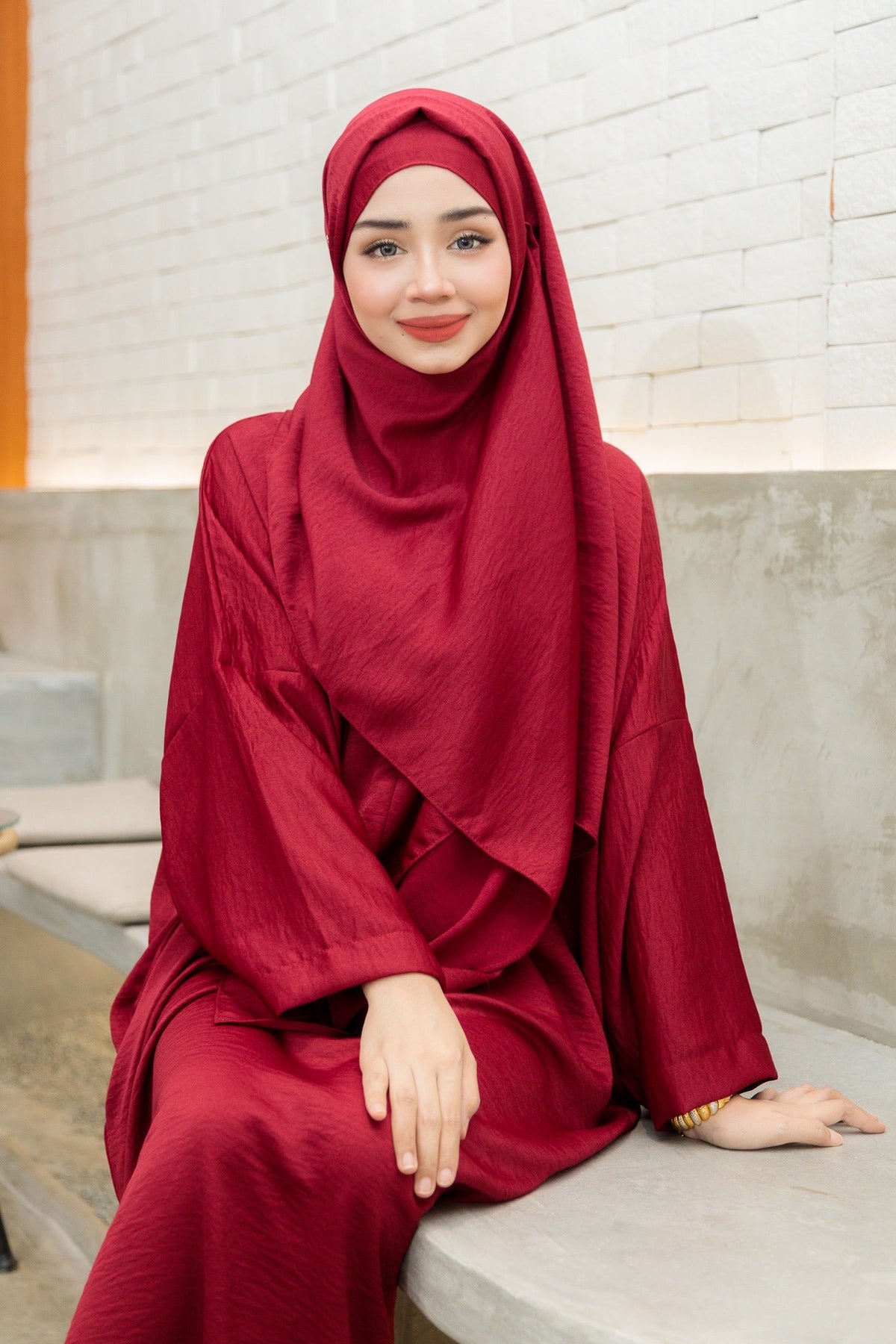 Laura Abaya Free Shawl | Maroon