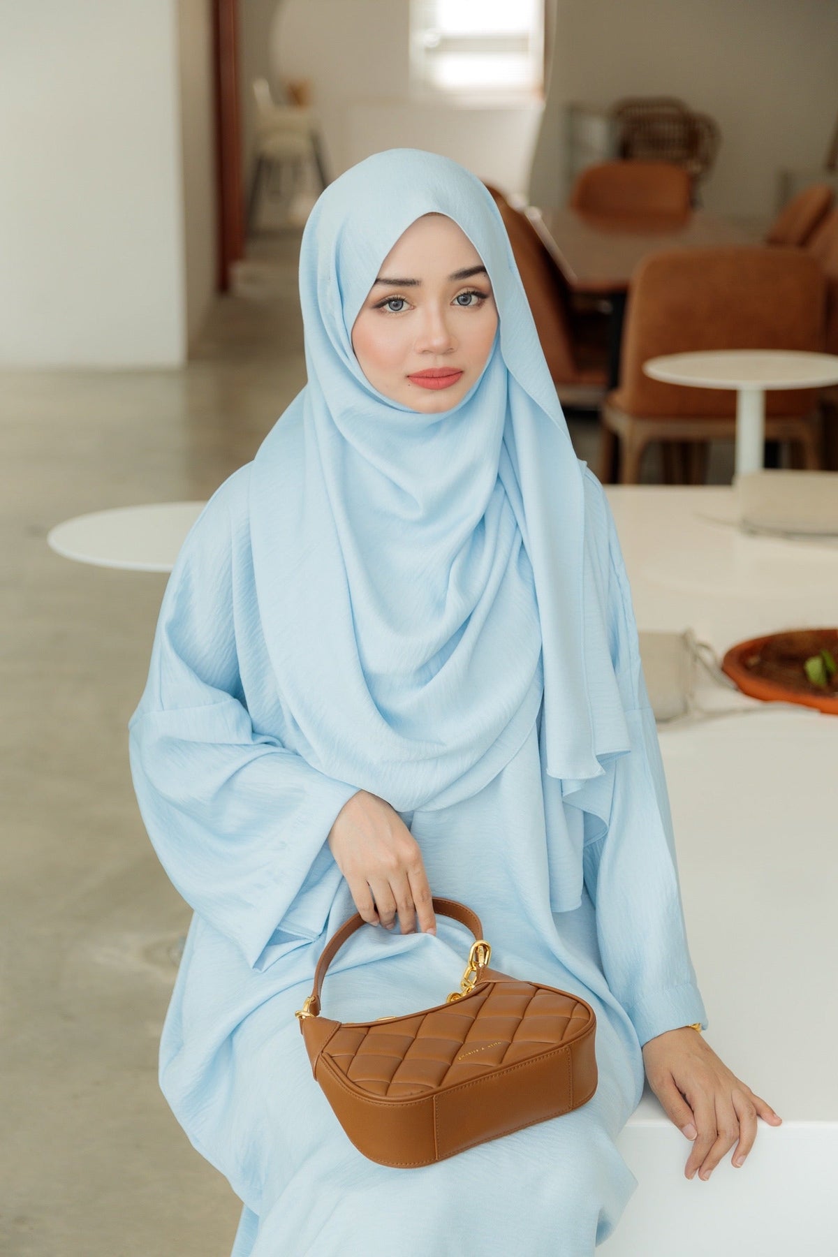 Laura Abaya Free Shawl | Baby Blue
