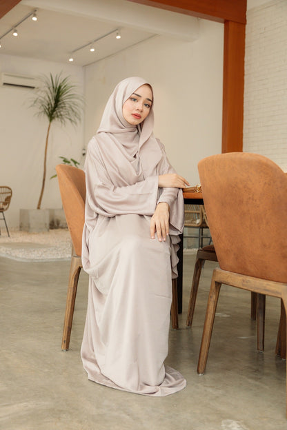 Laura Abaya Free Shawl | Champagne