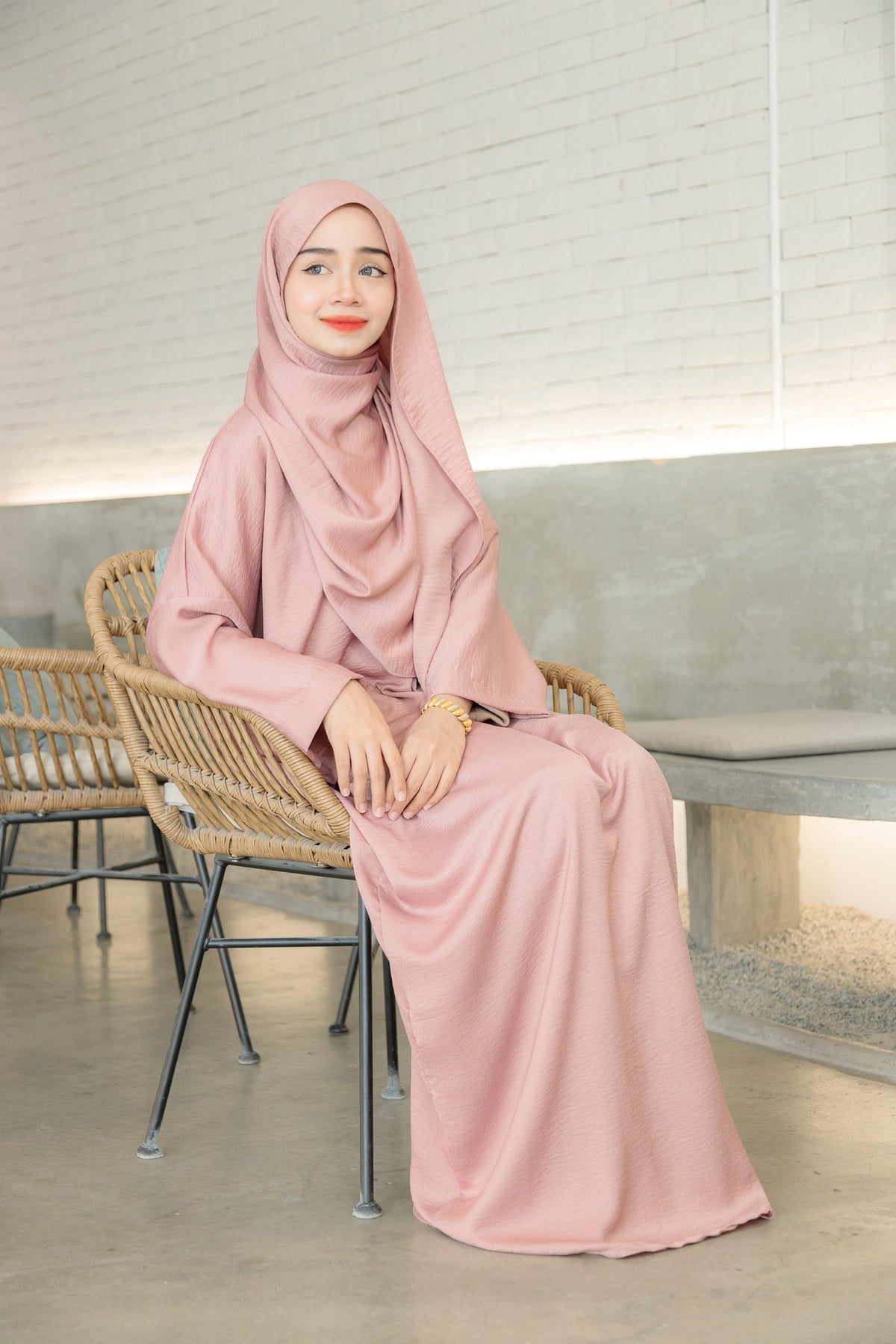 Laura Abaya Free Shawl | Dusty Pink
