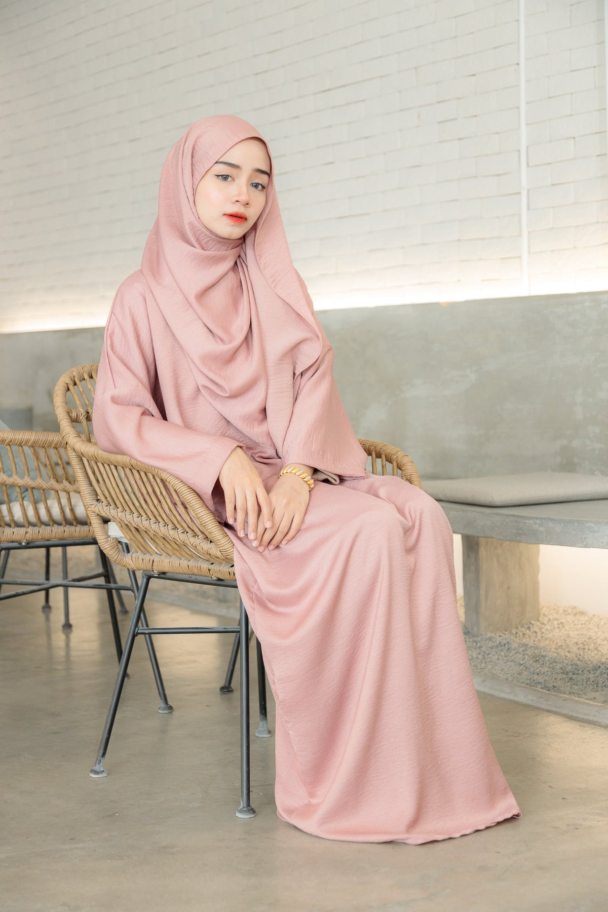 Laura Abaya Free Shawl | Dusty Pink