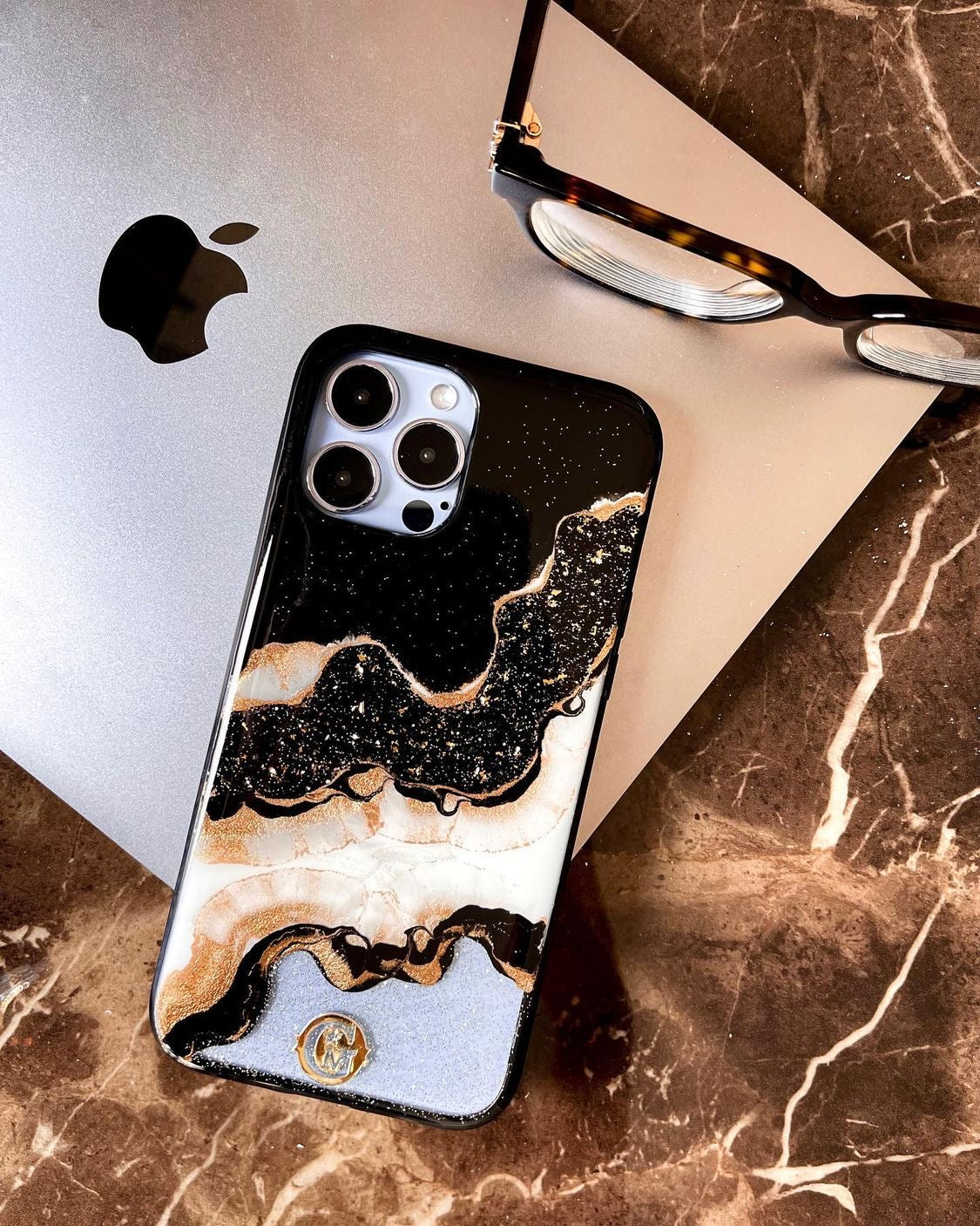 Black White - GM Case