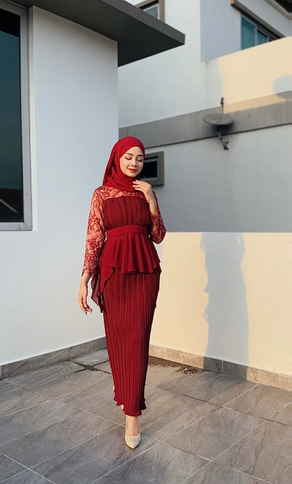 Luna Peplum | Maroon