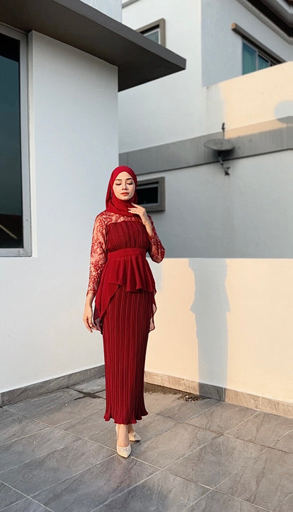 Luna Peplum | Maroon
