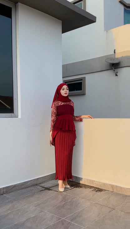 Luna Peplum | Maroon