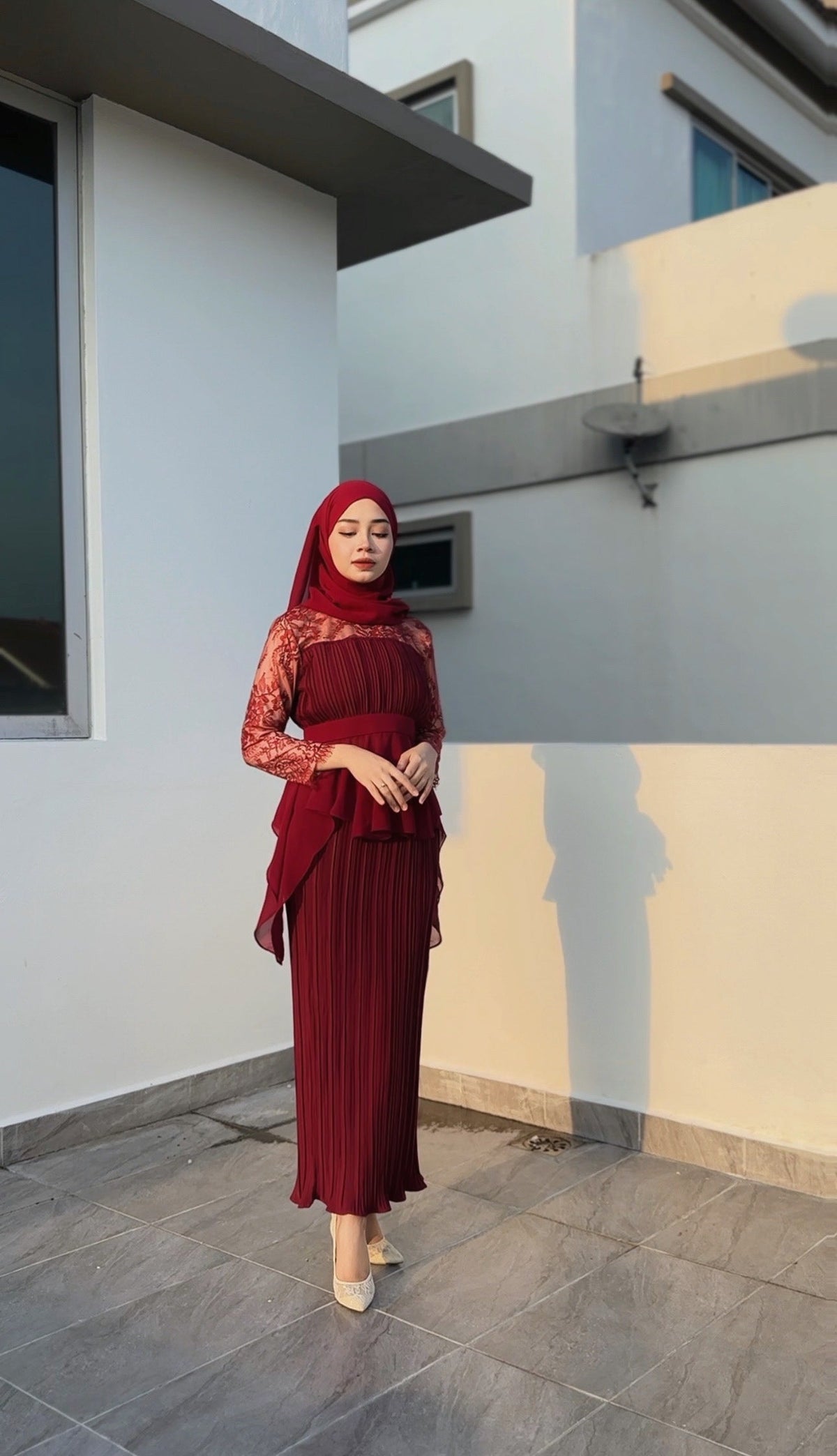 Luna Peplum | Maroon