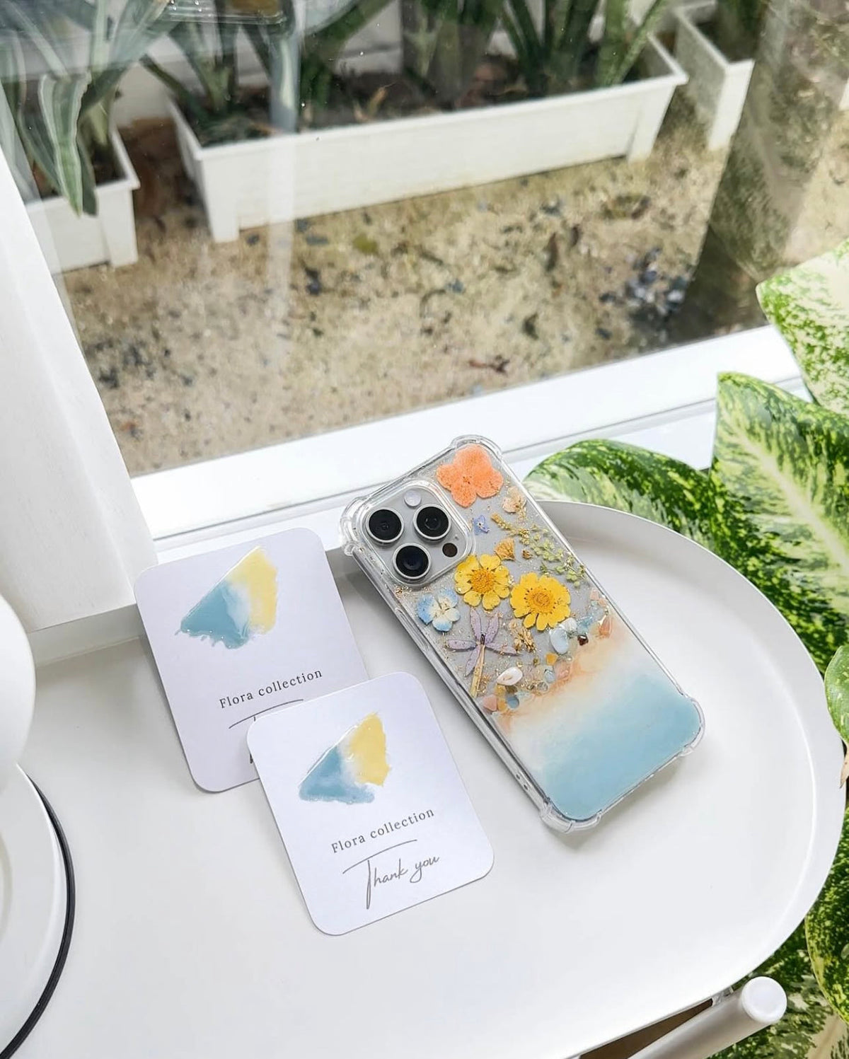 Flora Sunset Beach Case